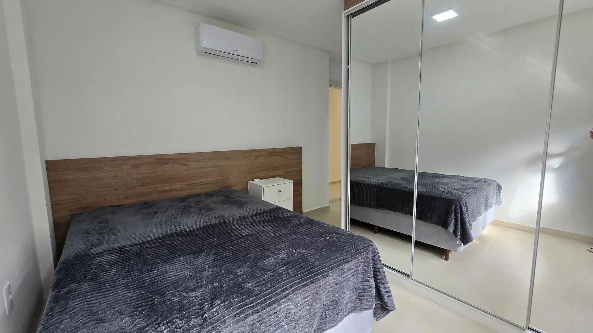 Residencial La Rosadita Bombinhas 0*,