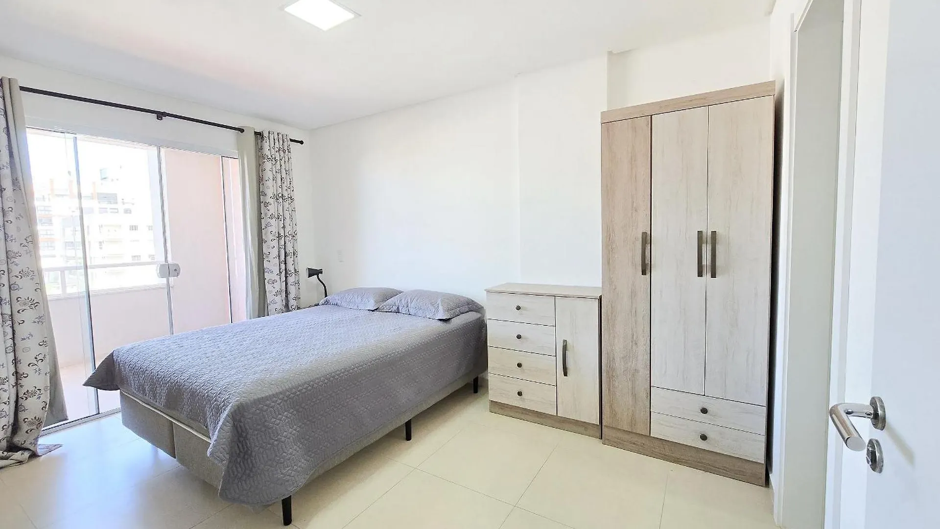 Residencial La Rosadita Bombinhas