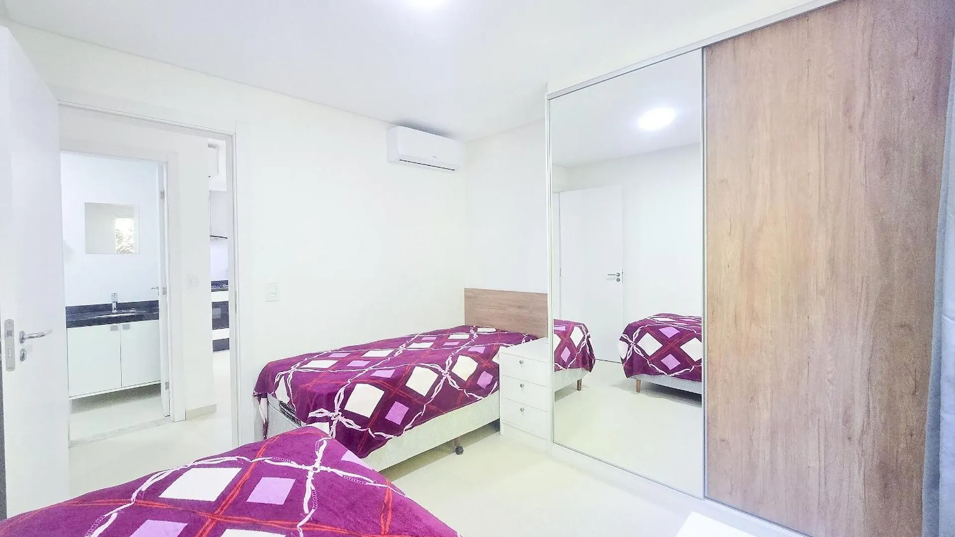 Residencial La Rosadita Bombinhas